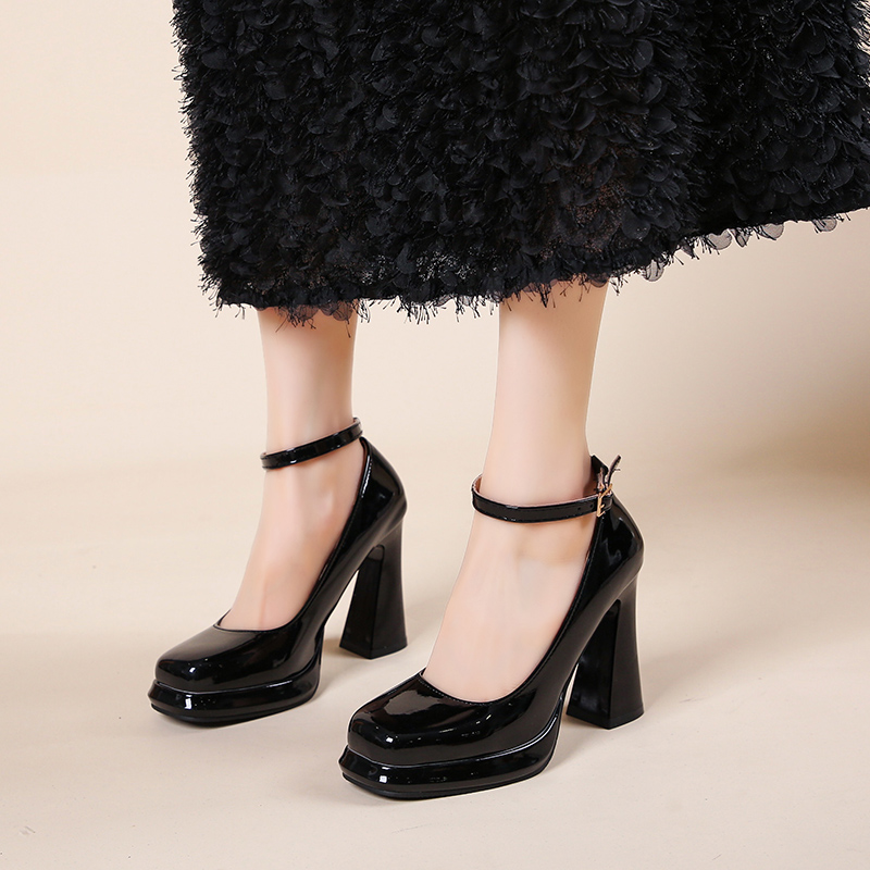 Chaussures à talons hauts élég - Leather Classic Strap avis et prix