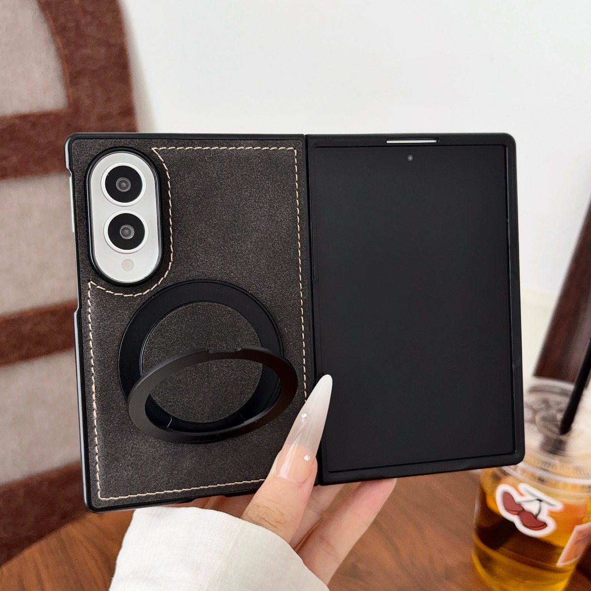 Étui de téléphone en cuir d'ag - Magnetic Charging Stand avis et prix